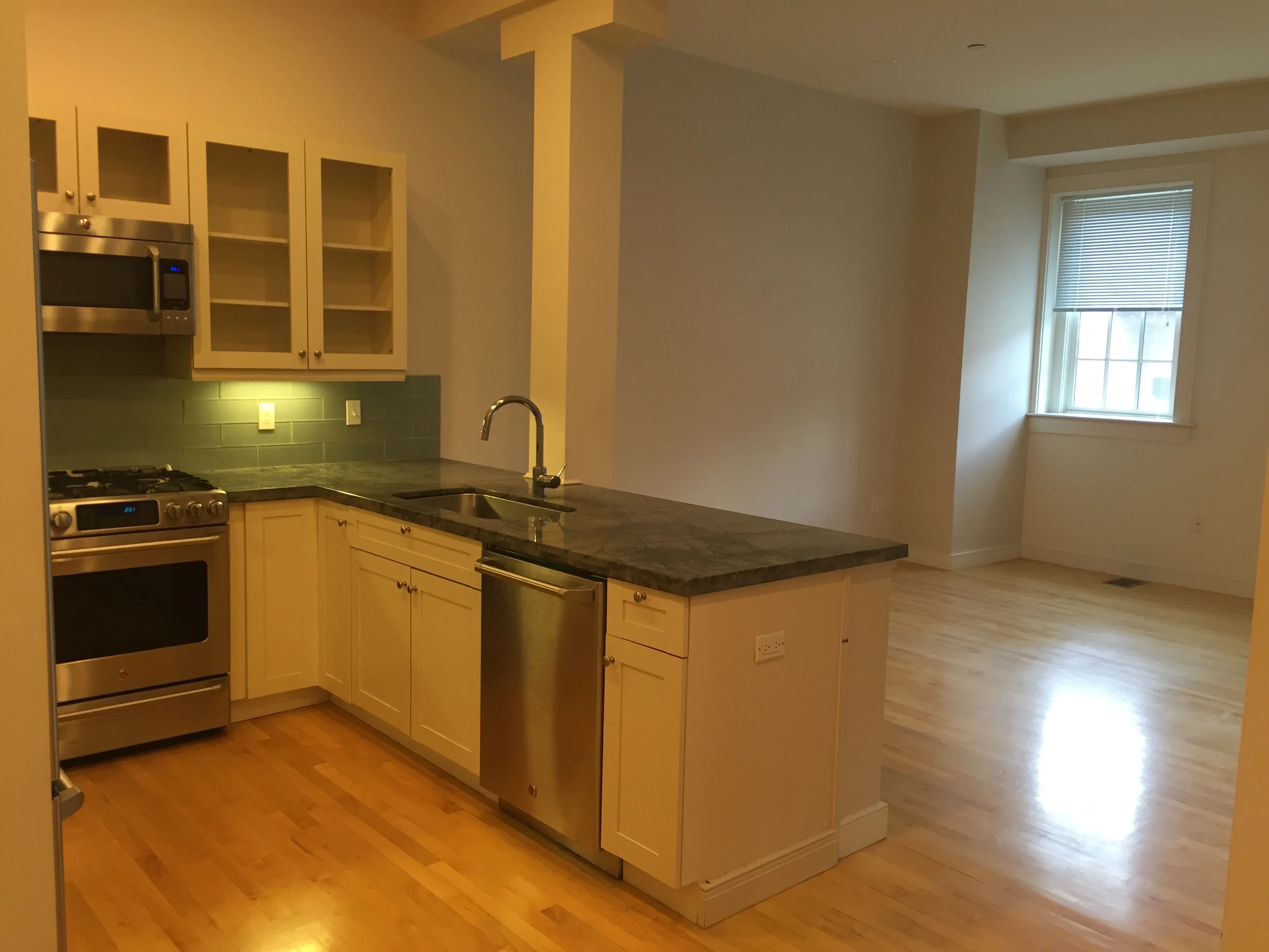 2 bed, 2.5 bath apartment for rent at 72 Hamilton St Unit 4A, Cambridgeport — photo 4 of 19