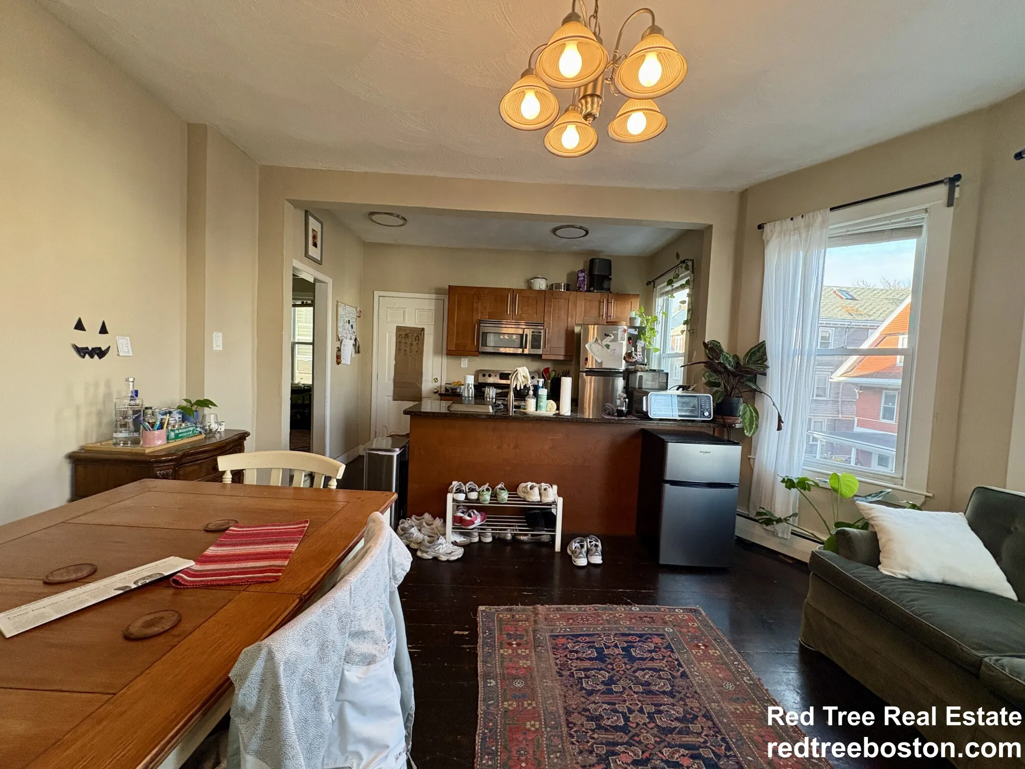 4 bed, 1.5 bath apartment for rent at 72 Hillside St Unit 2, Mission Hill — photo 3 of 31