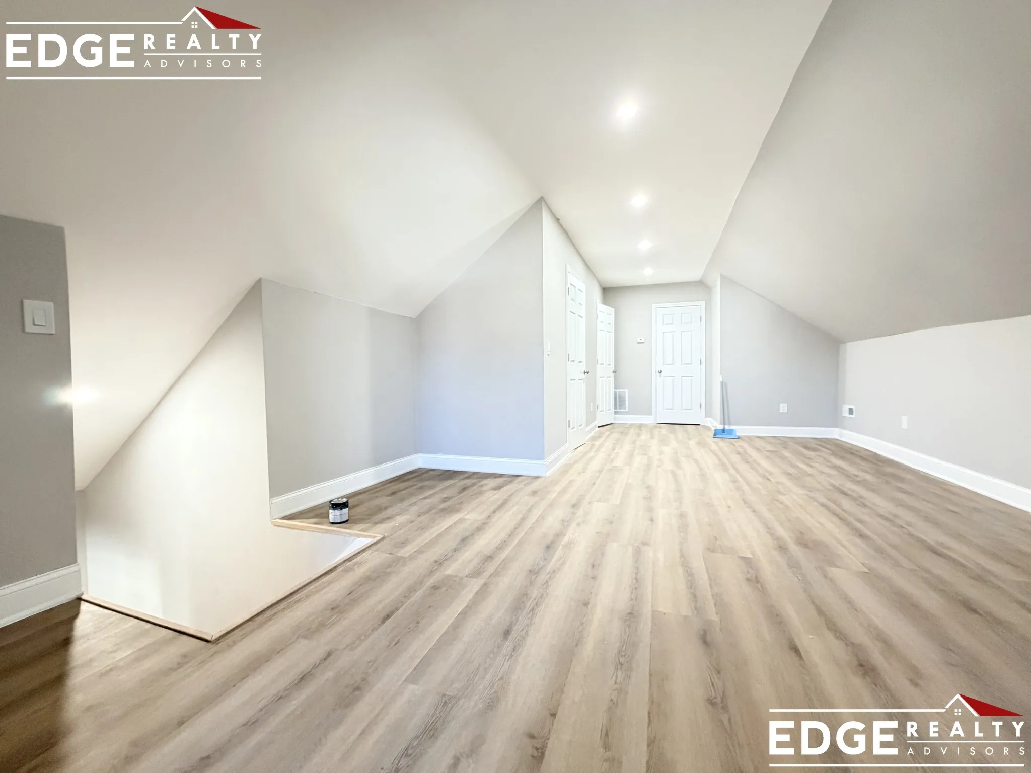 4 bed, 2 bath apartment for rent at 72 Hunnewell Ave Unit 2, Brighton — photo 10 of 13