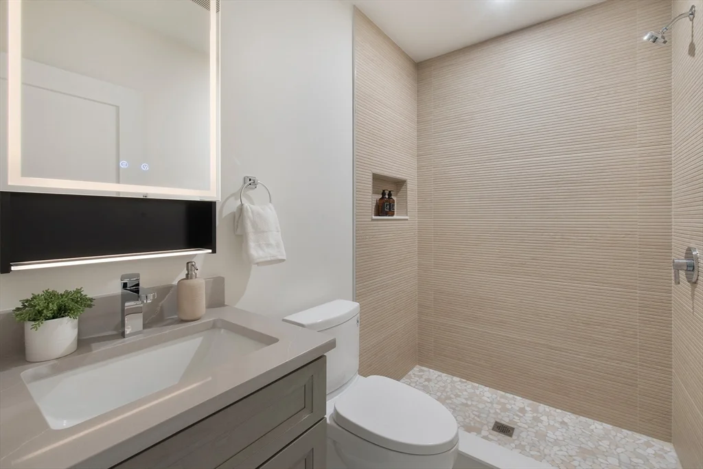 3 bed, 3 bath apartment for rent at 72 Hyde Park Ave Unit 5 & 6, Jamaica Plain — photo 17 of 24