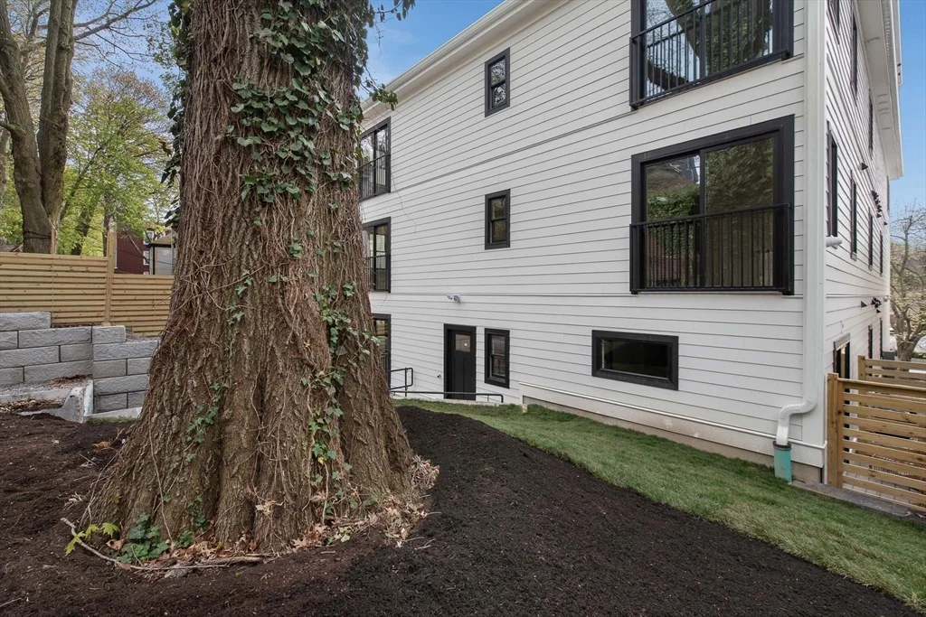 3 bed, 3 bath apartment for rent at 72 Hyde Park Ave Unit 5 & 6, Jamaica Plain — photo 22 of 24