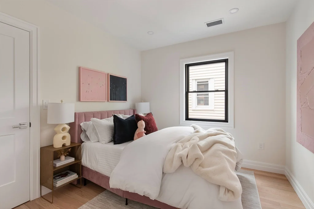3 bed, 3 bath apartment for rent at 72 Hyde Park Ave Unit 5 & 6, Jamaica Plain — photo 15 of 24