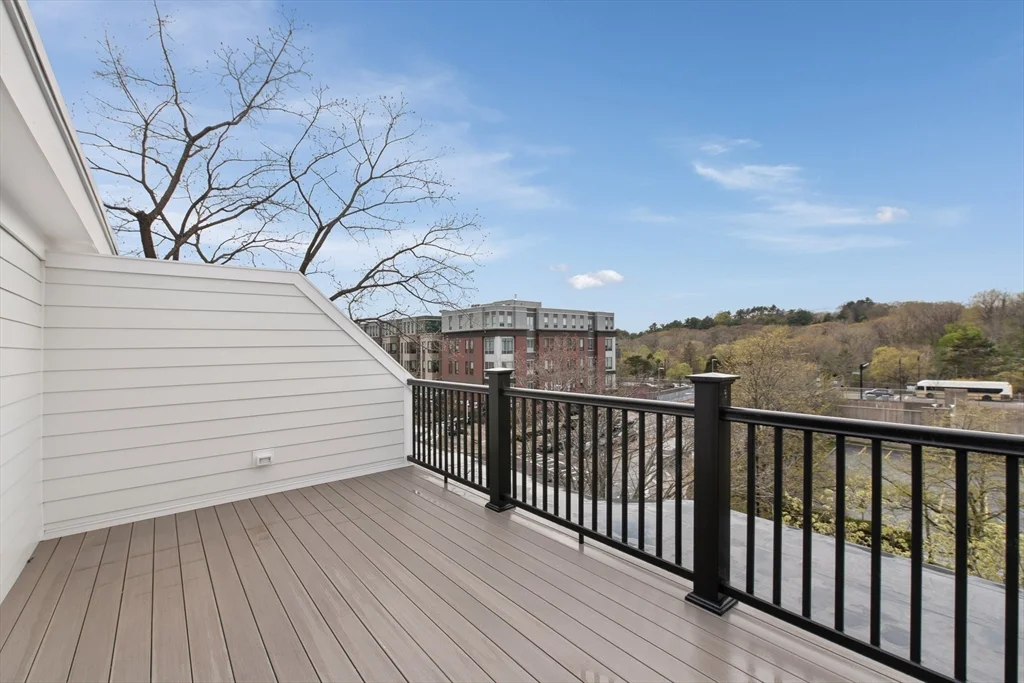 3 bed, 3 bath apartment for rent at 72 Hyde Park Ave Unit 5 & 6, Jamaica Plain — photo 21 of 24