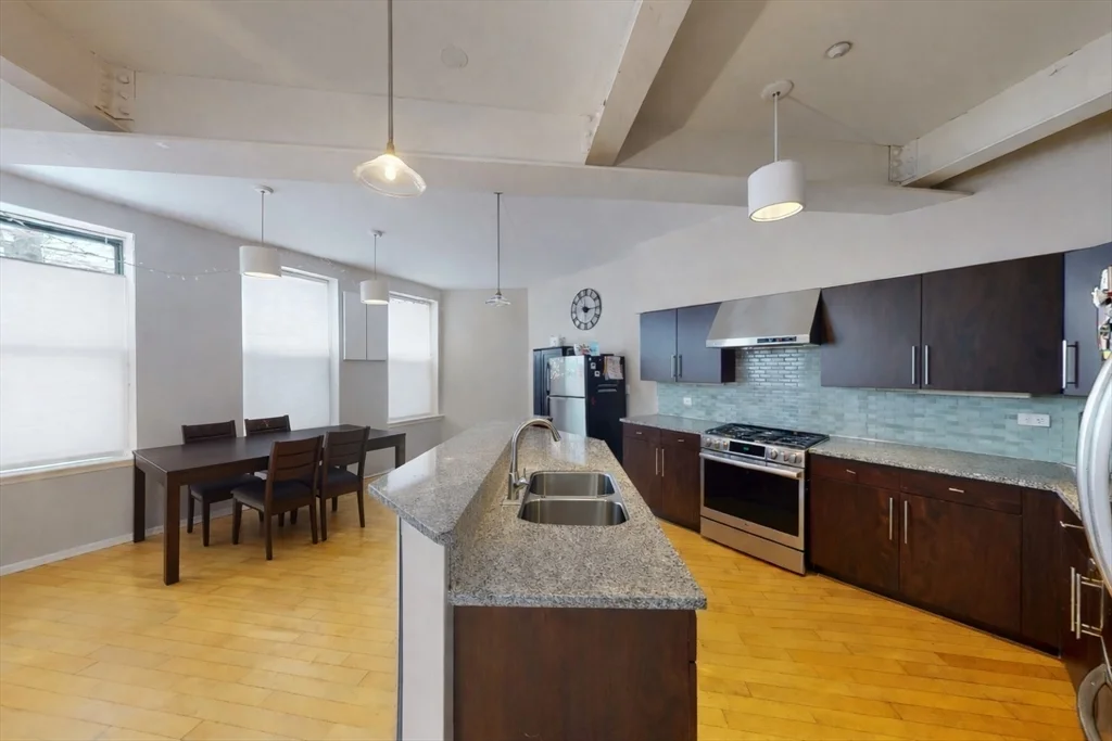 3 bed, 2 bath apartment for rent at 72 Kent St Unit 72, Brookline Village — photo 6 of 11
