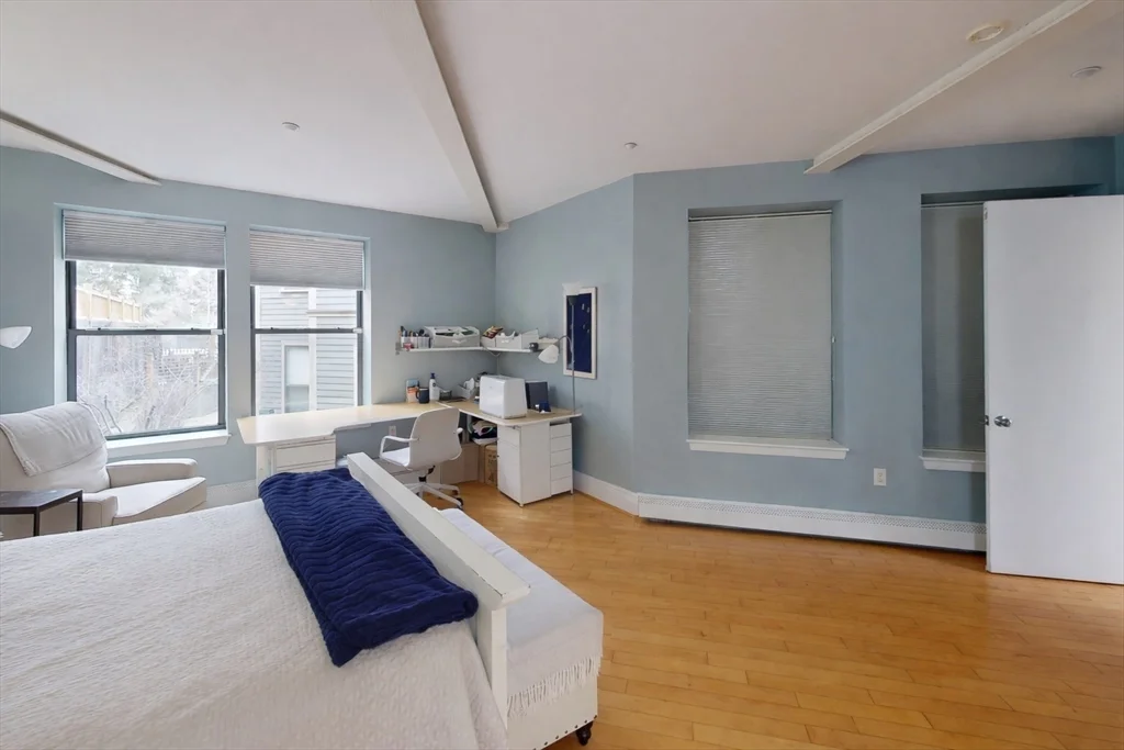 3 bed, 2 bath apartment for rent at 72 Kent St Unit 72, Brookline Village — photo 9 of 11