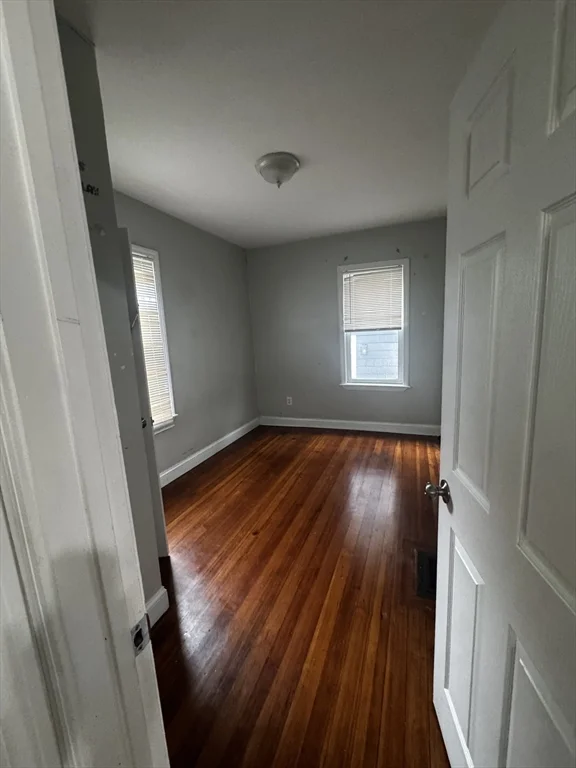 3 bed, 1 bath apartment for rent at 72 Kingsdale St Unit 1, Dorchester — photo 8 of 8