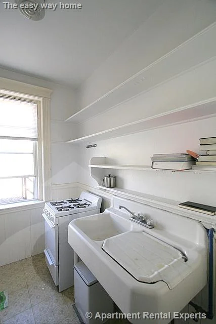 1 bed, 1 bath apartment for rent at 72 Kirkland St Unit 34, Harvard Square — photo 3 of 14