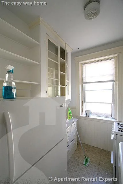 1 bed, 1 bath apartment for rent at 72 Kirkland St Unit 34, Harvard Square — photo 4 of 14