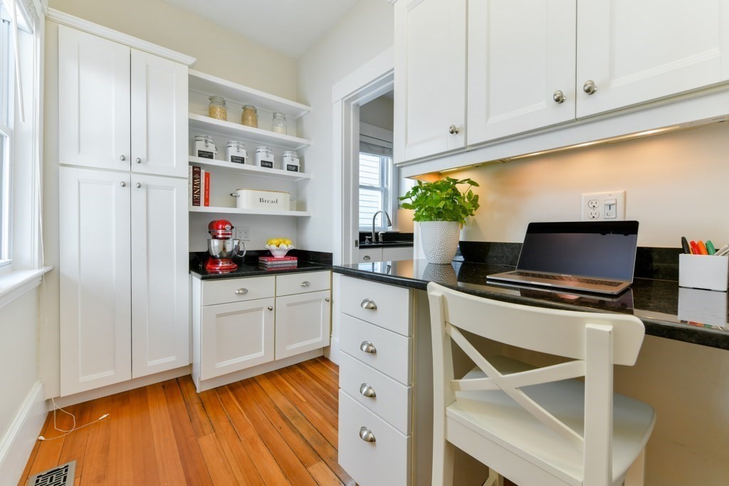 2 bed, 1 bath apartment for rent at 72 Lexington Ave Unit 1, Davis Square — photo 13 of 17