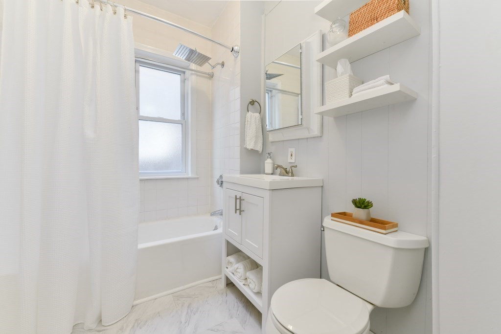 2 bed, 1 bath apartment for rent at 72 Lexington Ave Unit 1, Davis Square — photo 12 of 17