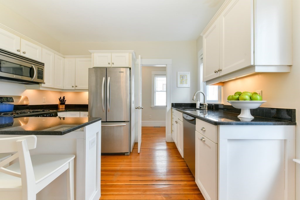 2 bed, 1 bath apartment for rent at 72 Lexington Ave Unit 1, Davis Square — photo 9 of 17