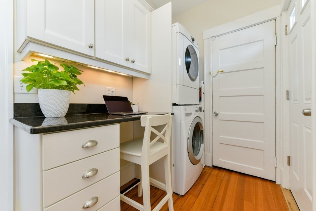 2 bed, 1 bath apartment for rent at 72 Lexington Ave Unit 1, Davis Square — photo 14 of 17
