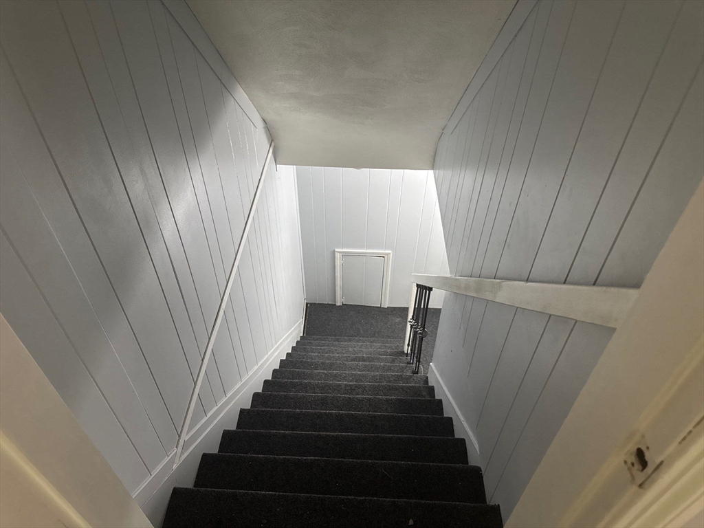 3 bed, 1 bath apartment for rent at 72 Longfellow Rd Unit 1, Worcester — photo 10 of 14