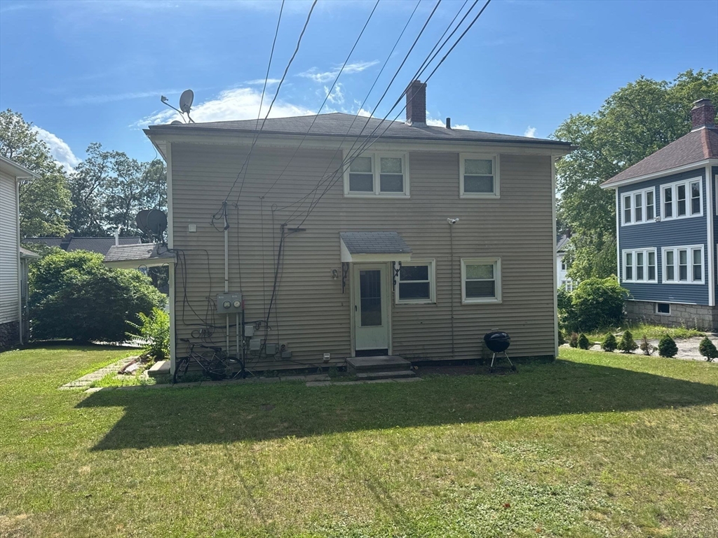 3 bed, 1 bath apartment for rent at 72 Longfellow Rd Unit 1, Worcester — photo 14 of 14