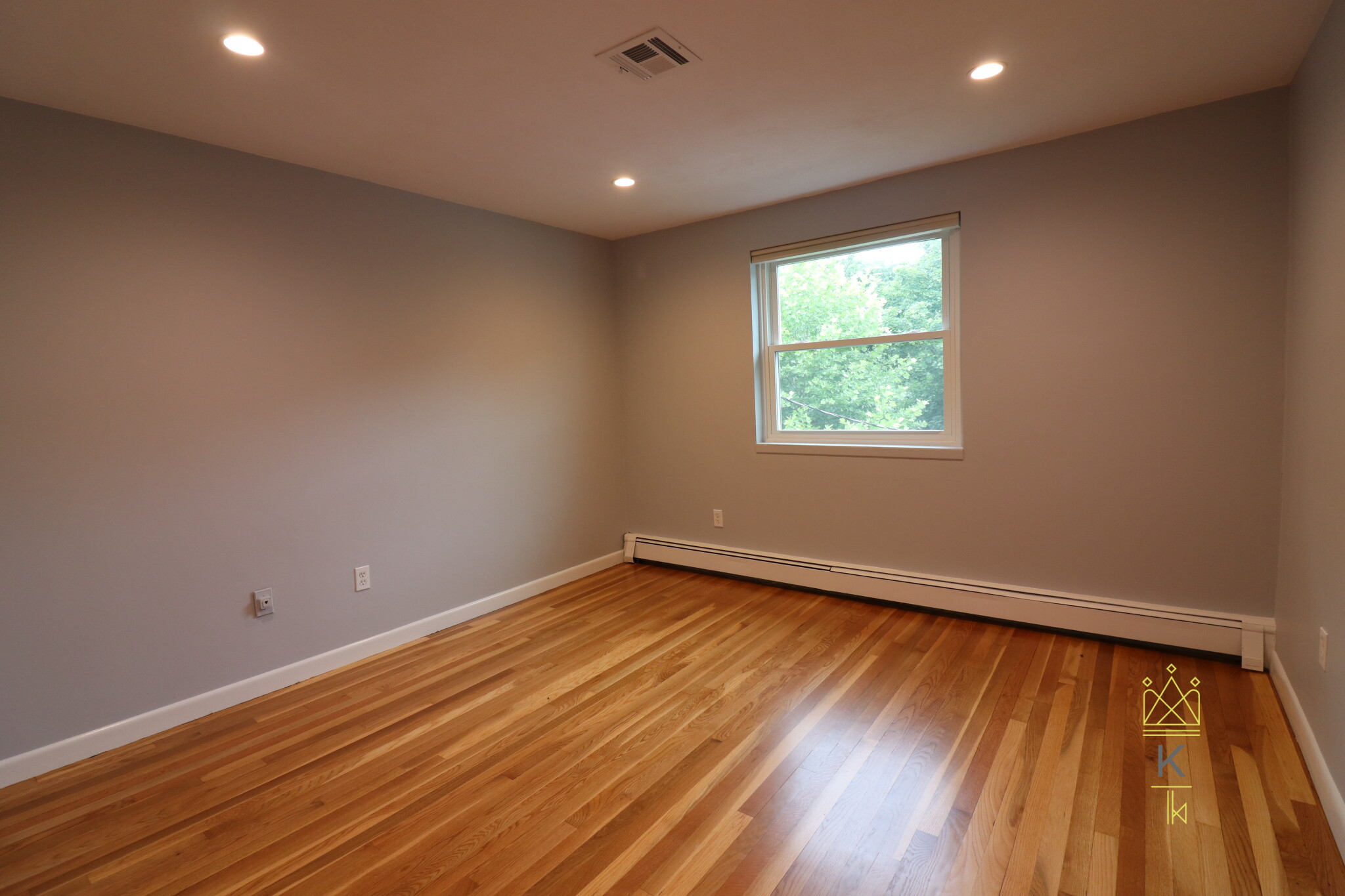 3 bed, 2 bath apartment for rent at 72 Louise Rd Unit 2, Chestnut Hill — photo 12 of 23