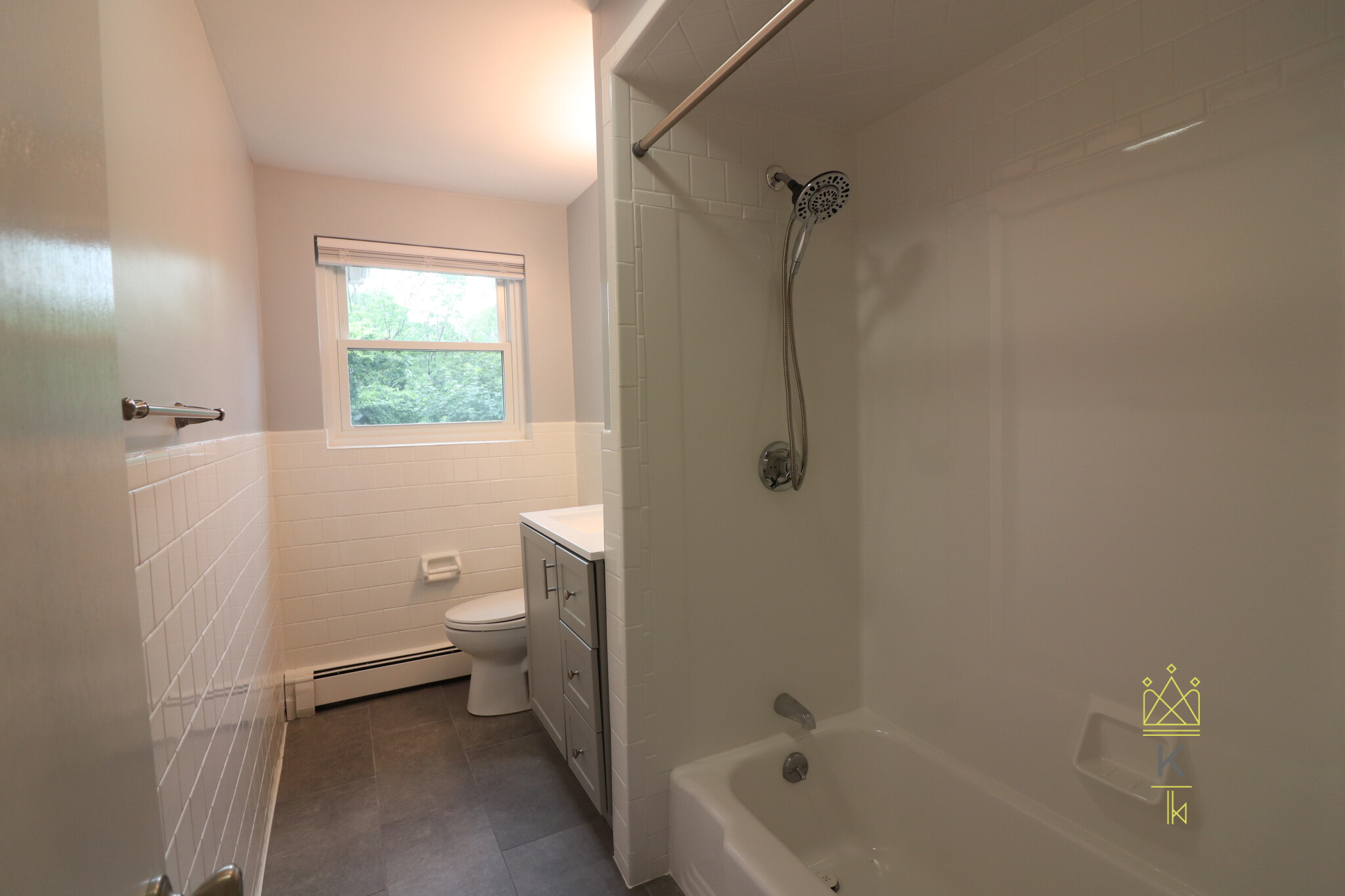 3 bed, 2 bath apartment for rent at 72 Louise Rd Unit 2, Chestnut Hill — photo 8 of 23