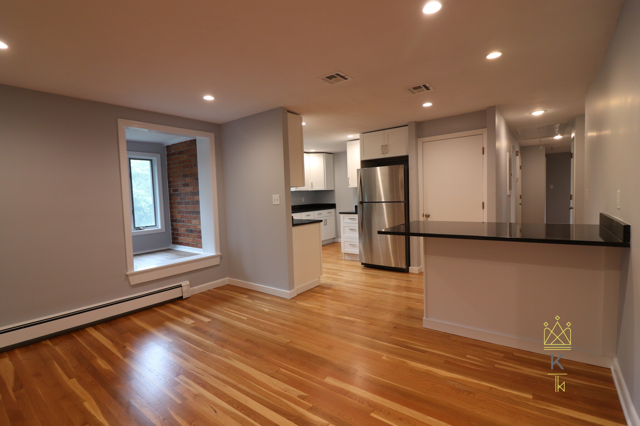 3 bed, 2 bath apartment for rent at 72 Louise Rd Unit 2, Chestnut Hill — photo 3 of 23