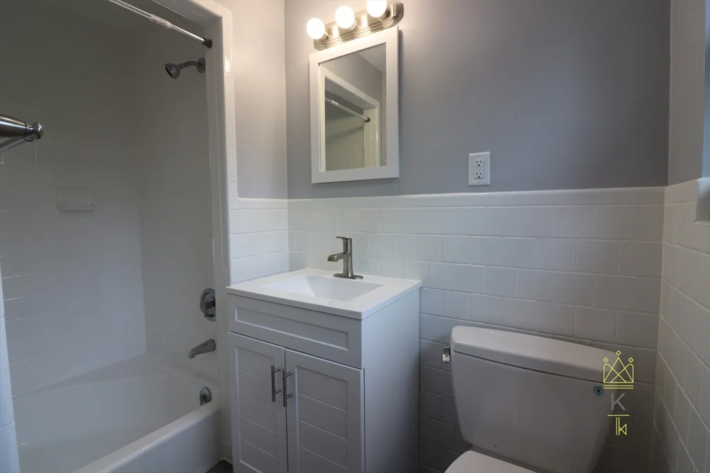 3 bed, 2 bath apartment for rent at 72 Louise Rd Unit 72, Chestnut Hill — photo 17 of 19