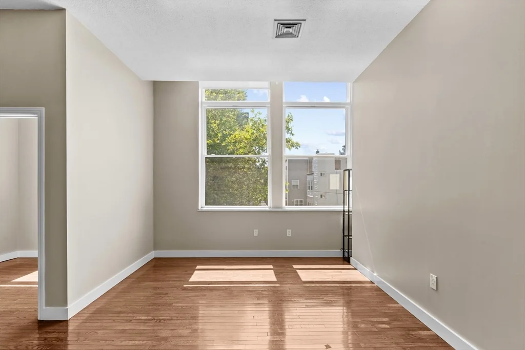 1 bed, 1 bath apartment for rent at 72 Lubec Unit 10, East Boston — photo 10 of 29