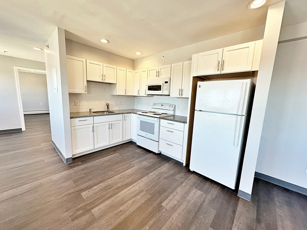1 bed, 1 bath apartment for rent at 72 Marginal St Unit 601, East Boston — photo 4 of 21