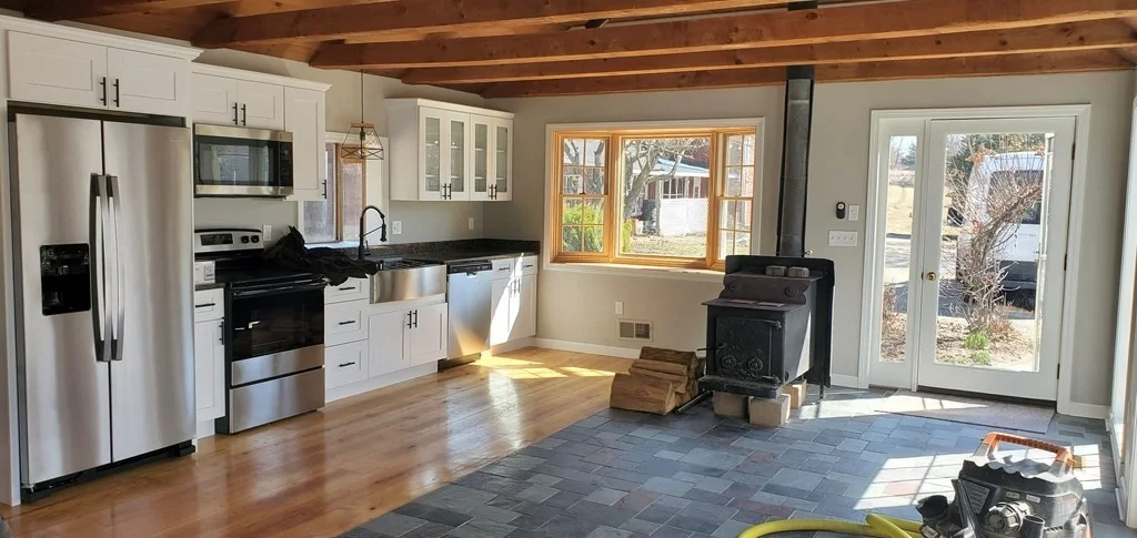 3 bed, 1 bath apartment for rent at 72 Mort Vining Unit 1, Southwick — photo 3 of 9