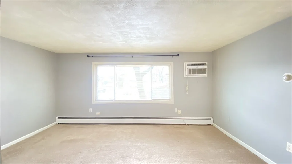 1 bed, 1 bath apartment for rent at 72 Mudge St Unit 15, Lynn — photo 1 of 7