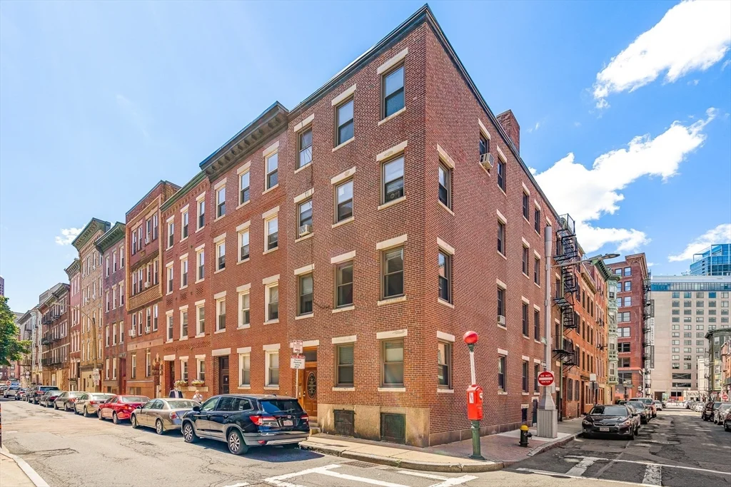 1 bed, 1 bath apartment for rent at 72 N Margin Unit 1, Boston — photo 8 of 9