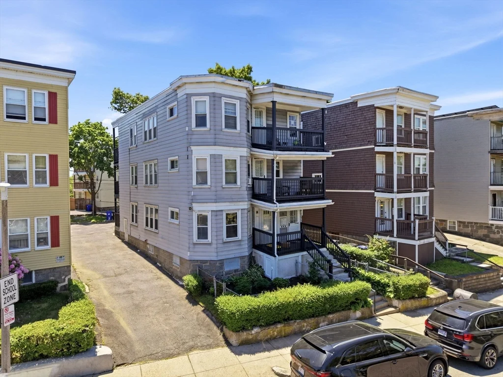 3 bed, 1 bath apartment for rent at 72 Olney St Unit 1, Dorchester — photo 2 of 28