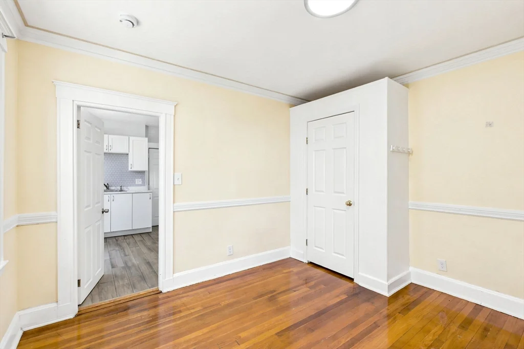 3 bed, 1 bath apartment for rent at 72 Olney St Unit 1, Dorchester — photo 14 of 28