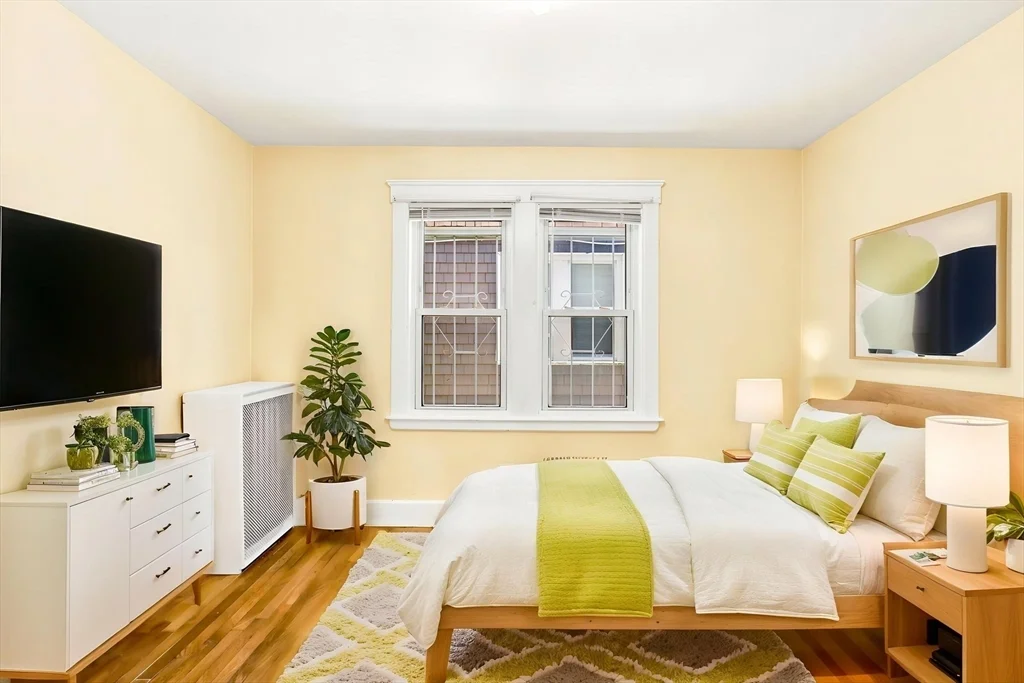 3 bed, 1 bath apartment for rent at 72 Olney St Unit 1, Dorchester — photo 25 of 28