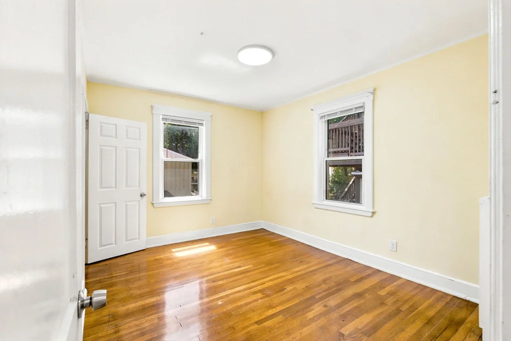 3 bed, 1 bath apartment for rent at 72 Olney St Unit 1, Dorchester — photo 20 of 28