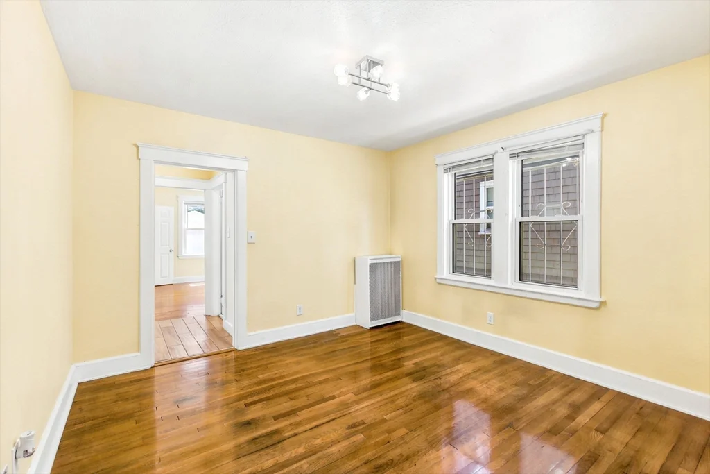 3 bed, 1 bath apartment for rent at 72 Olney St Unit 1, Dorchester — photo 18 of 28