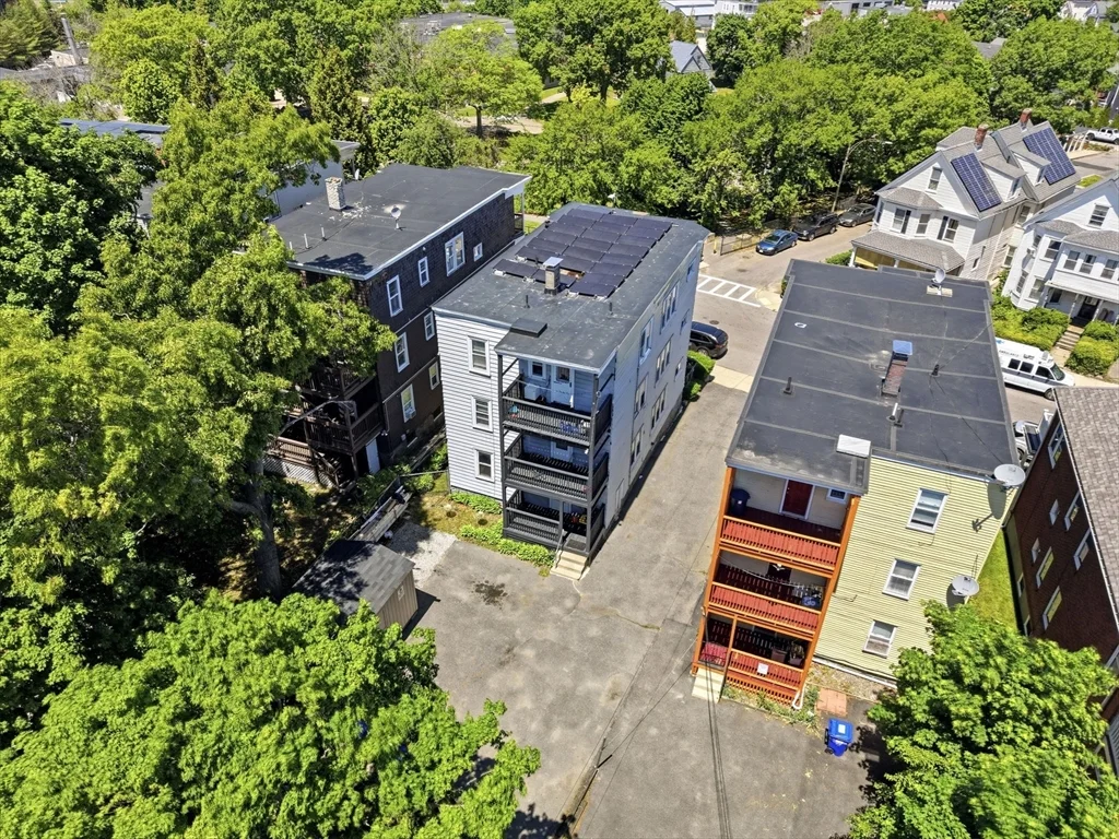 3 bed, 1 bath apartment for rent at 72 Olney St Unit 1, Dorchester — photo 4 of 28