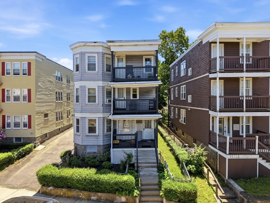 3 bed, 1 bath apartment for rent at 72 Olney St Unit 1, Dorchester — photo 1 of 28