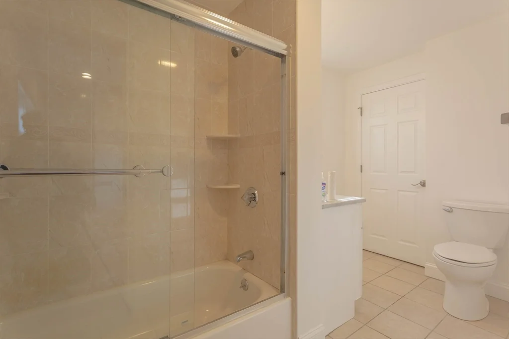 4 bed, 2 bath apartment for rent at 72 Phipps Unit 2, Quincy — photo 12 of 21