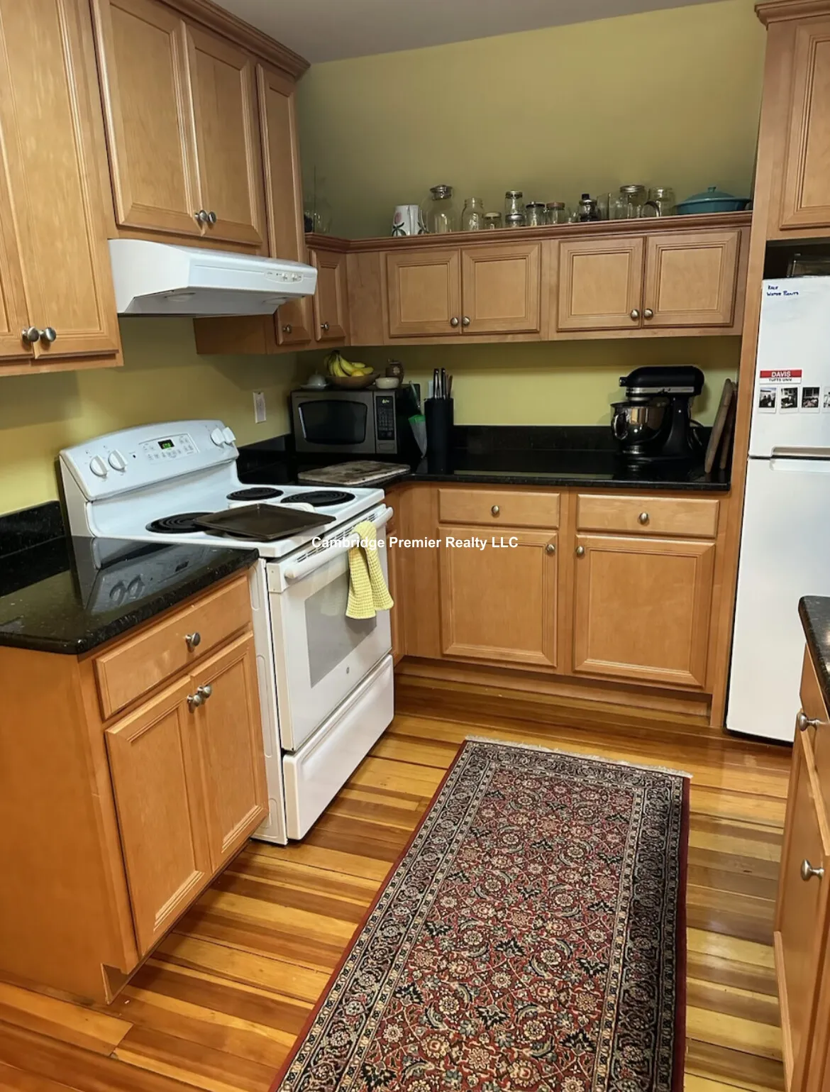 2 bed, 1 bath apartment for rent at 72 Powderhouse Blvd Unit 3, Tufts — photo 4 of 8