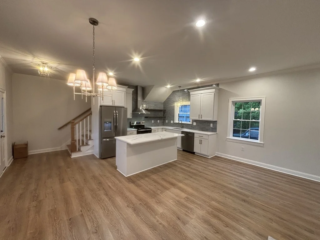 2 bed, 1 bath apartment for rent at 72 Prospect St Unit 4, Clinton — photo 4 of 18