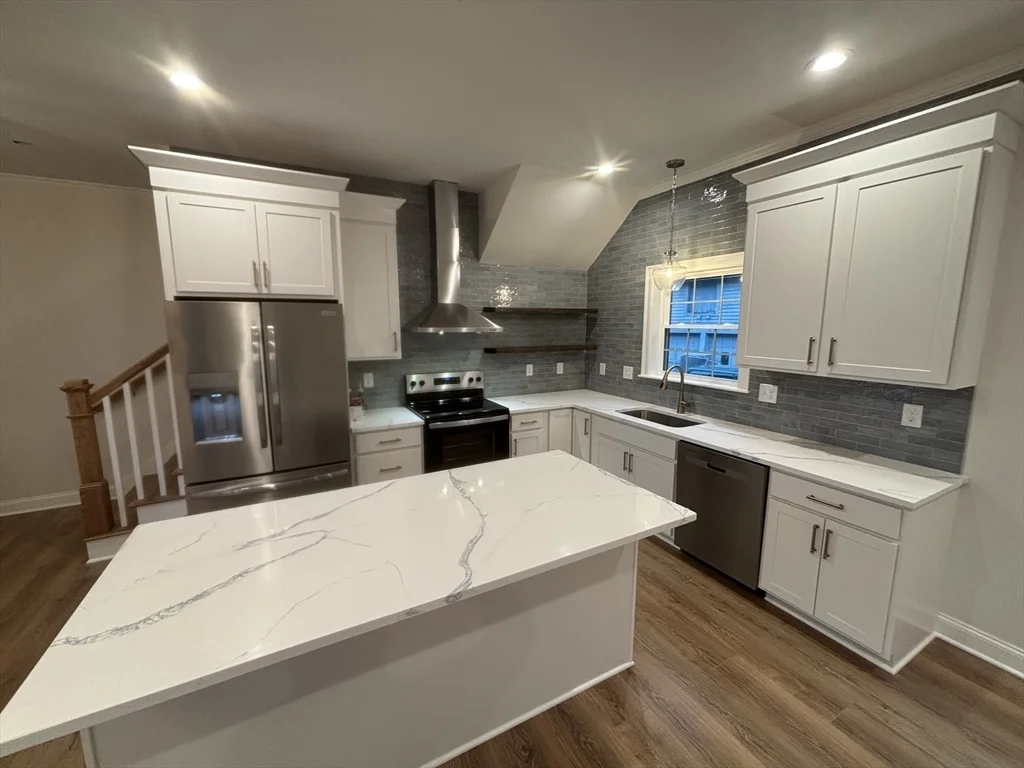 2 bed, 1 bath apartment for rent at 72 Prospect St Unit 4, Clinton — photo 5 of 18