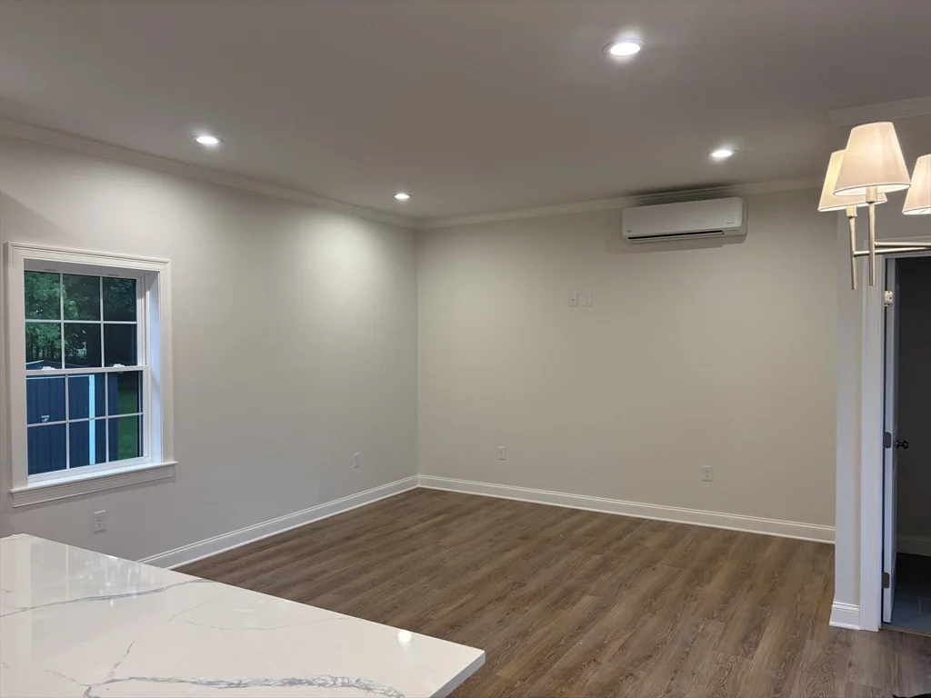 2 bed, 1 bath apartment for rent at 72 Prospect St Unit 4, Clinton — photo 6 of 18