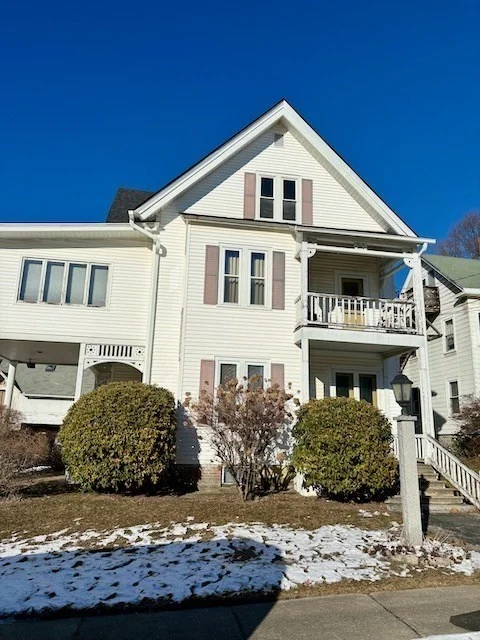 2 bed, 1 bath apartment for rent at 72 Prospect Unit 3, Clinton — photo 15 of 15