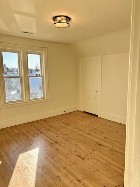 2 bed, 1 bath apartment for rent at 72 Prospect Unit 3, Clinton — photo 5 of 15
