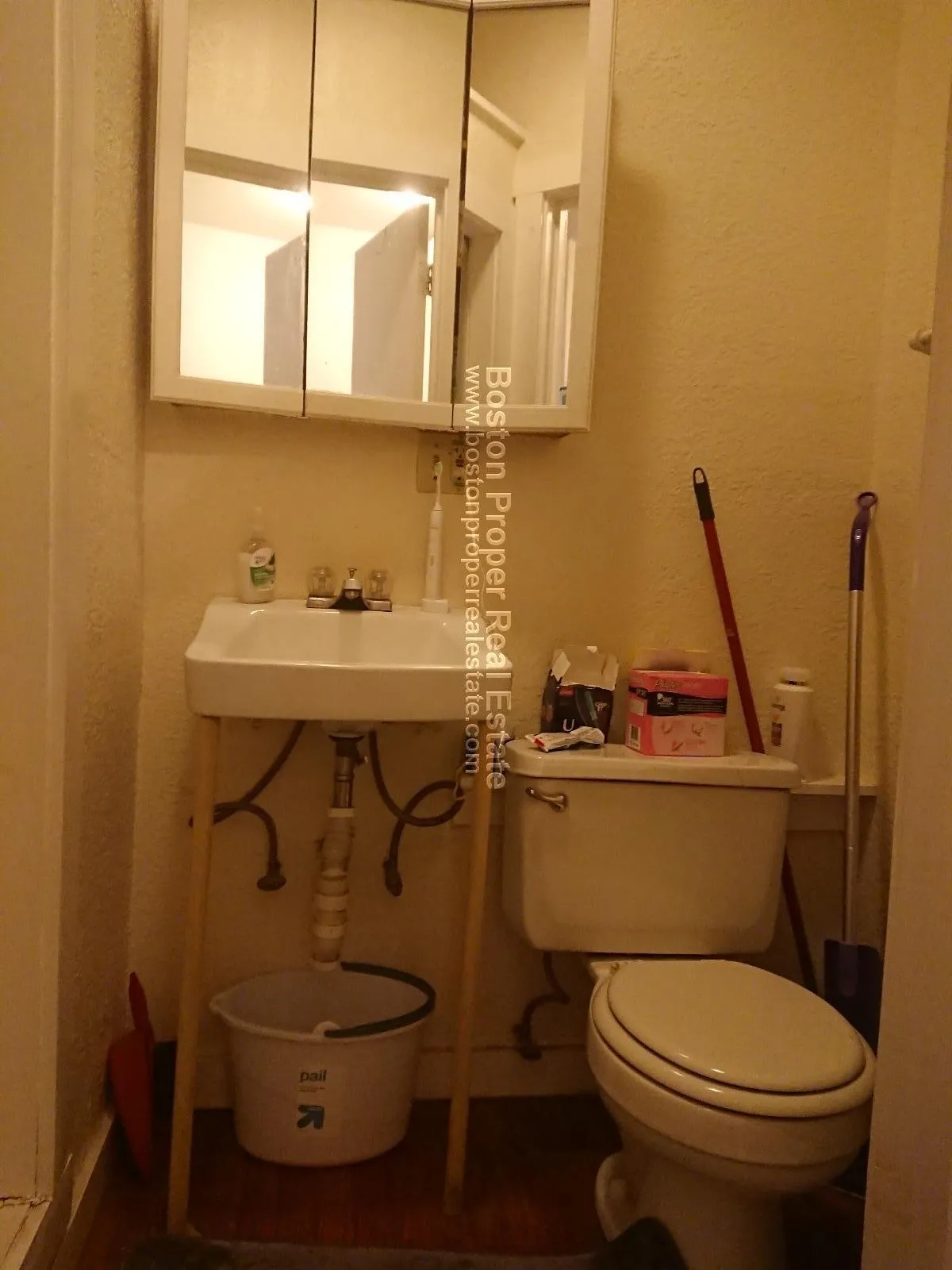 Studio bed, 1 bath apartment for rent at 72 Revere St Unit 1F, Beacon Hill — photo 3 of 4