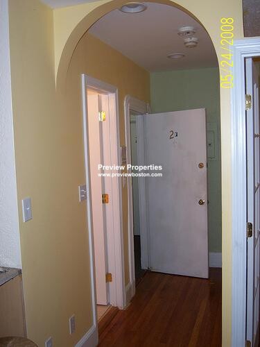 Studio bed, 1 bath apartment for rent at 72 Revere St Unit 1FP, Beacon Hill — photo 8 of 8