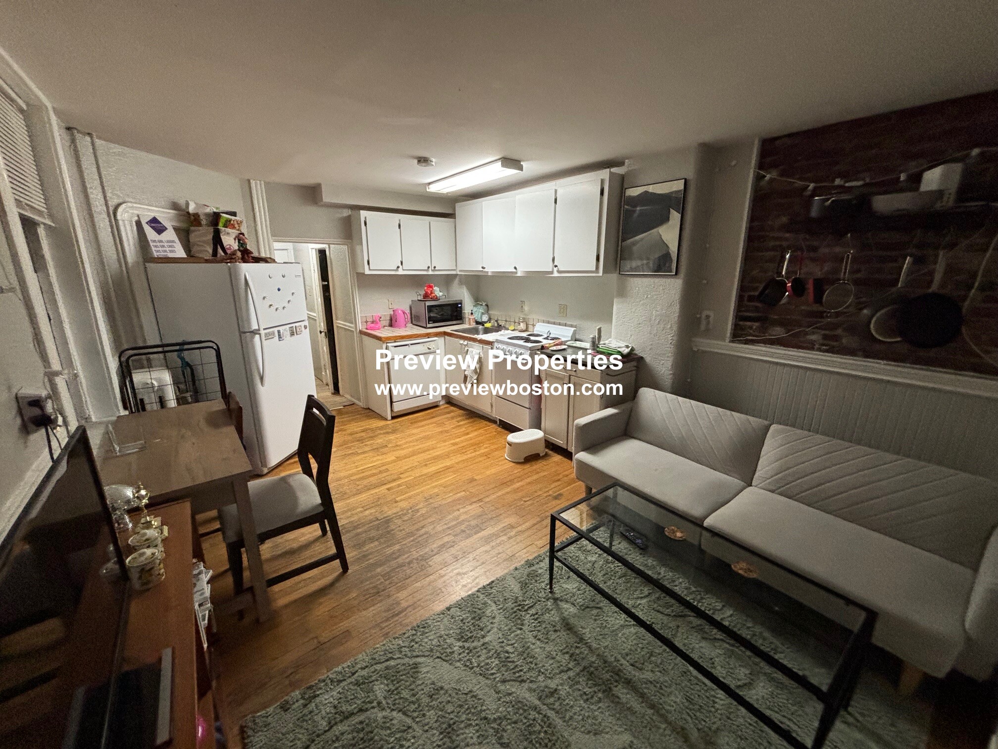 3 bed, 1 bath apartment for rent at 72 Revere St Unit 3RP, Beacon Hill