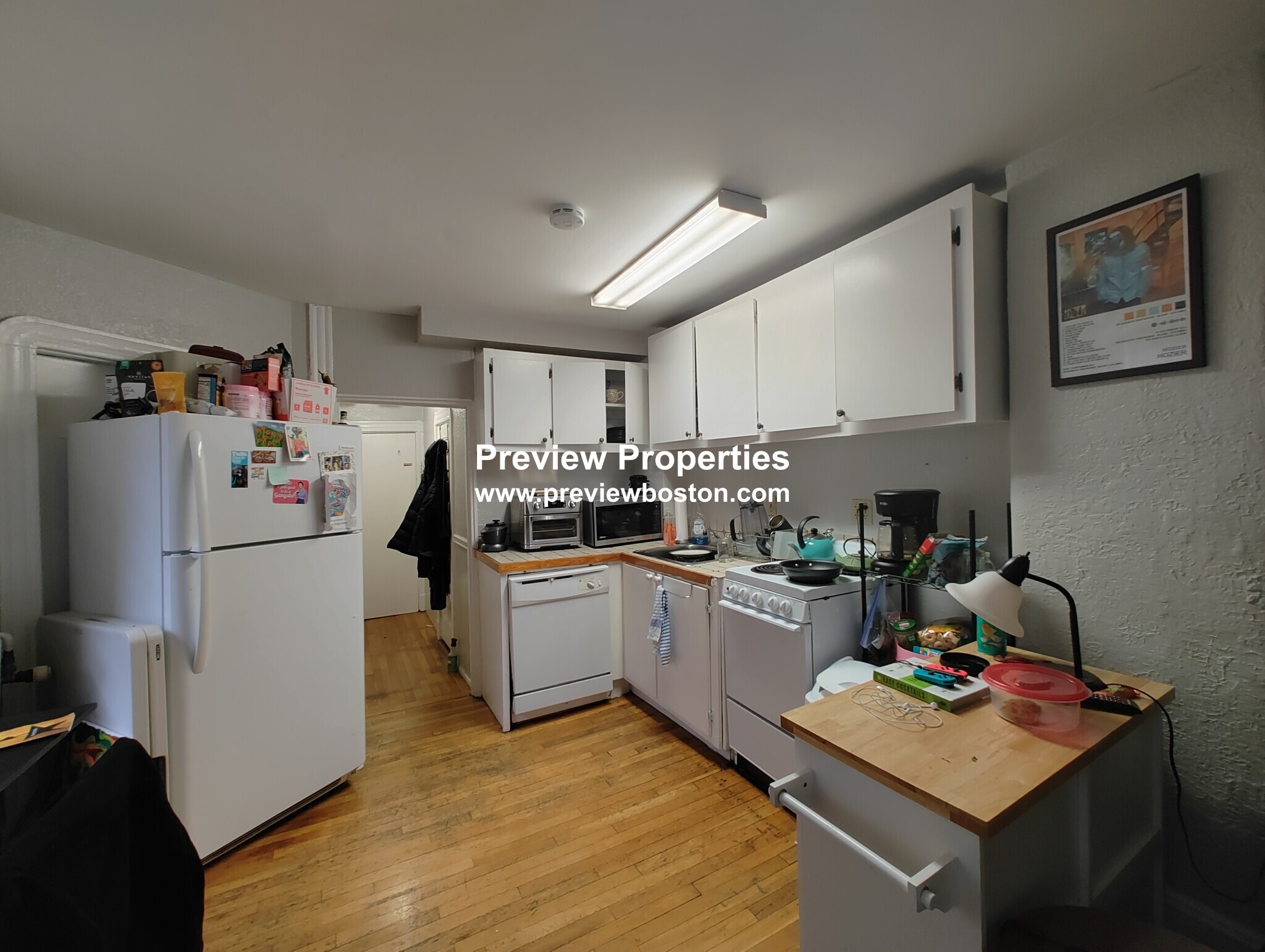 3 bed, 1 bath apartment for rent at 72 Revere St Unit 3RP, Beacon Hill — photo 3 of 9