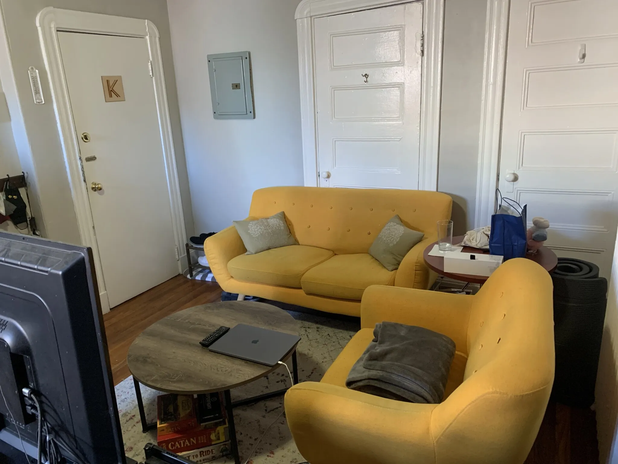 Studio bed, 1 bath apartment for rent at 72 Revere St Unit 4, Beacon Hill — photo 12 of 14