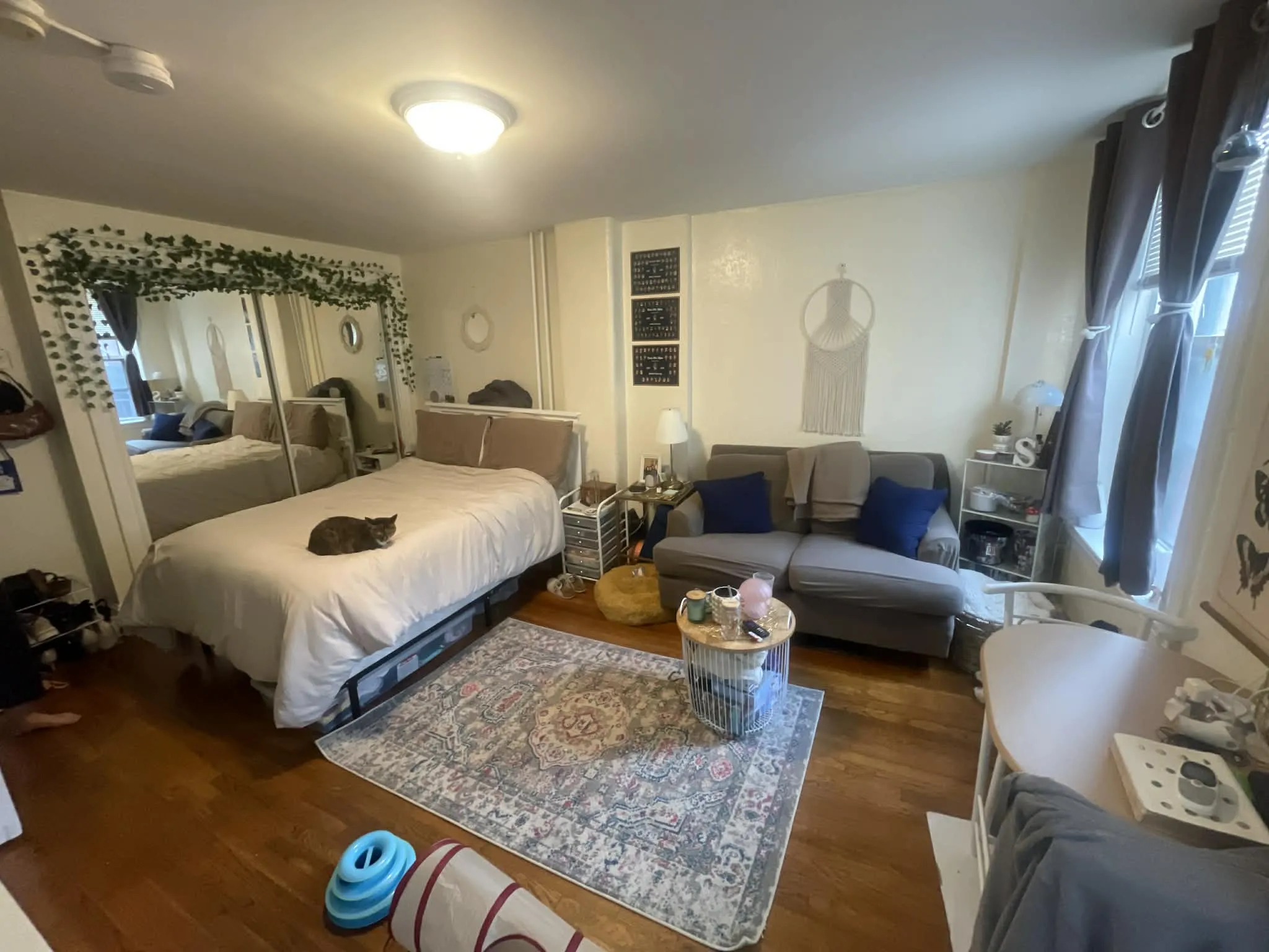 Studio bed, 1 bath apartment for rent at 72 Revere St Unit 4, Beacon Hill