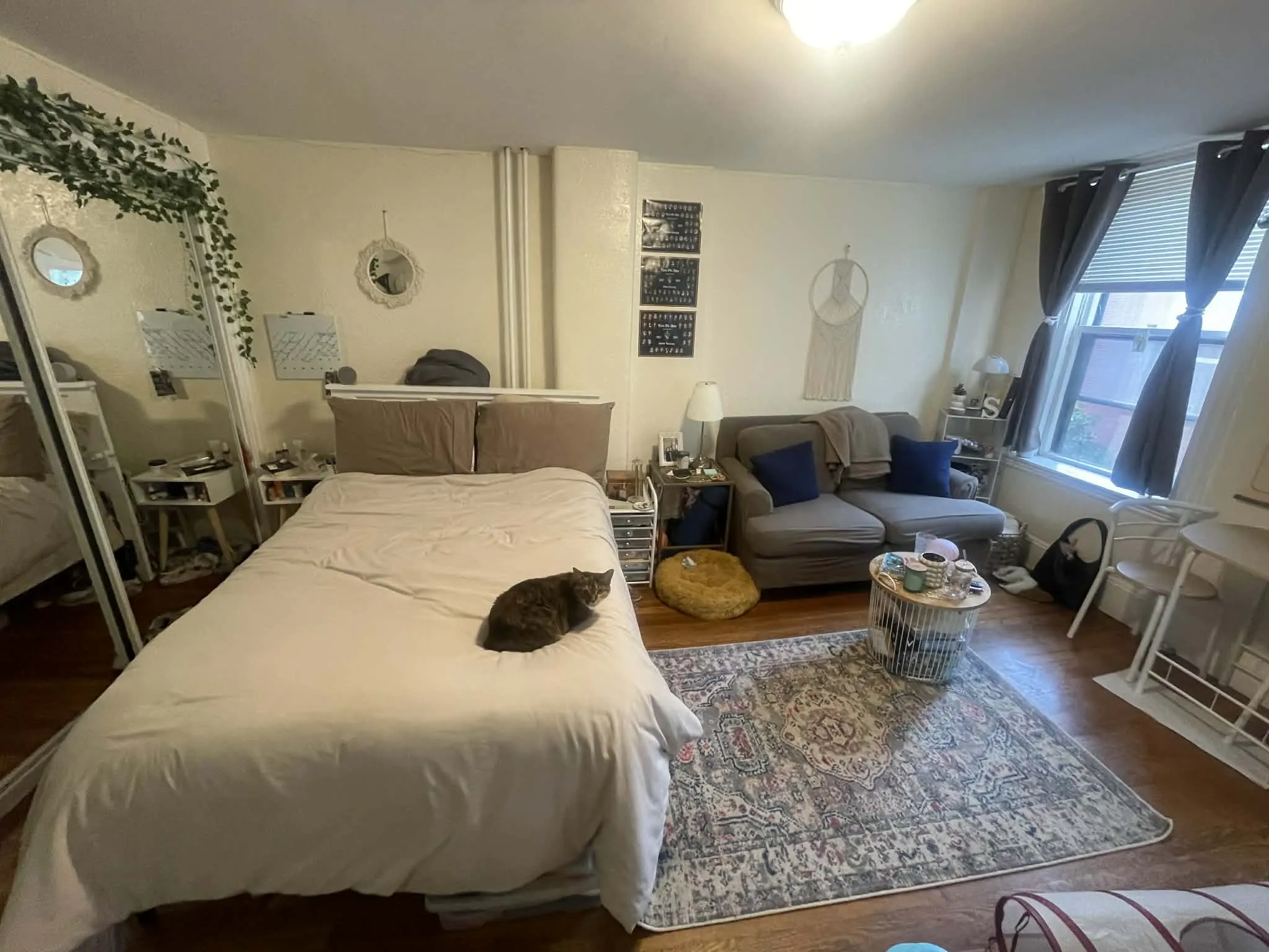 Studio bed, 1 bath apartment for rent at 72 Revere St Unit 4, Beacon Hill — photo 4 of 14