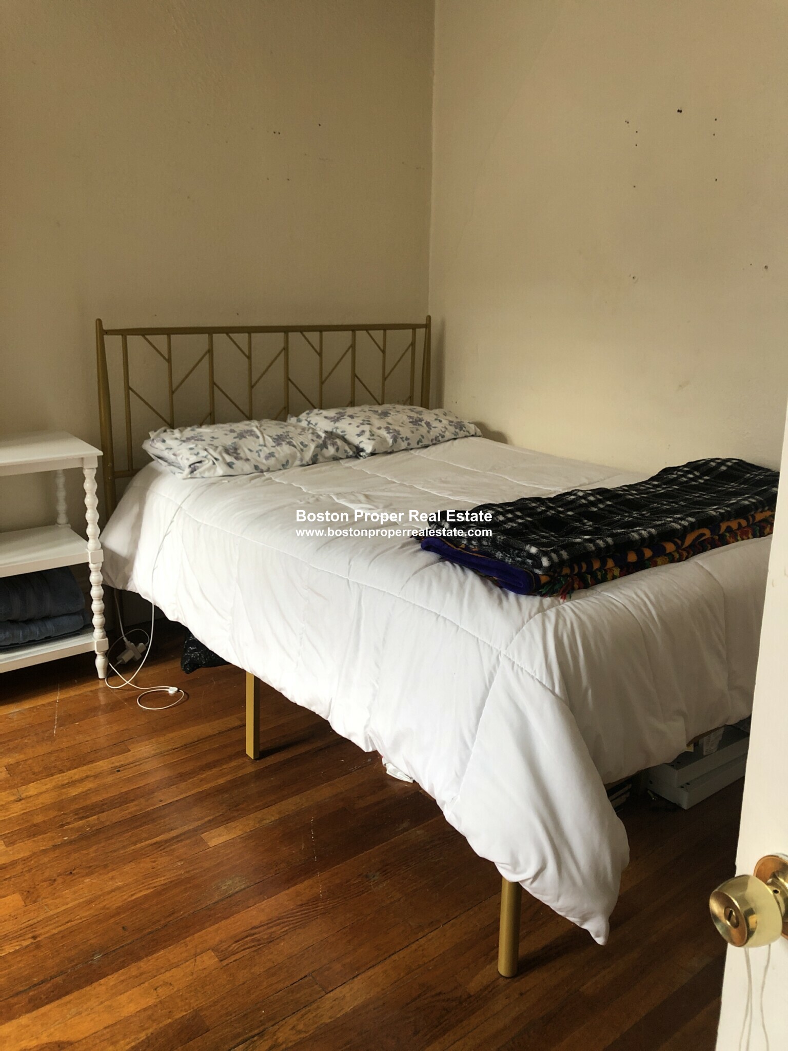 3 bed, 1 bath apartment for rent at 72 Revere St Unit 4R, Beacon Hill — photo 9 of 13
