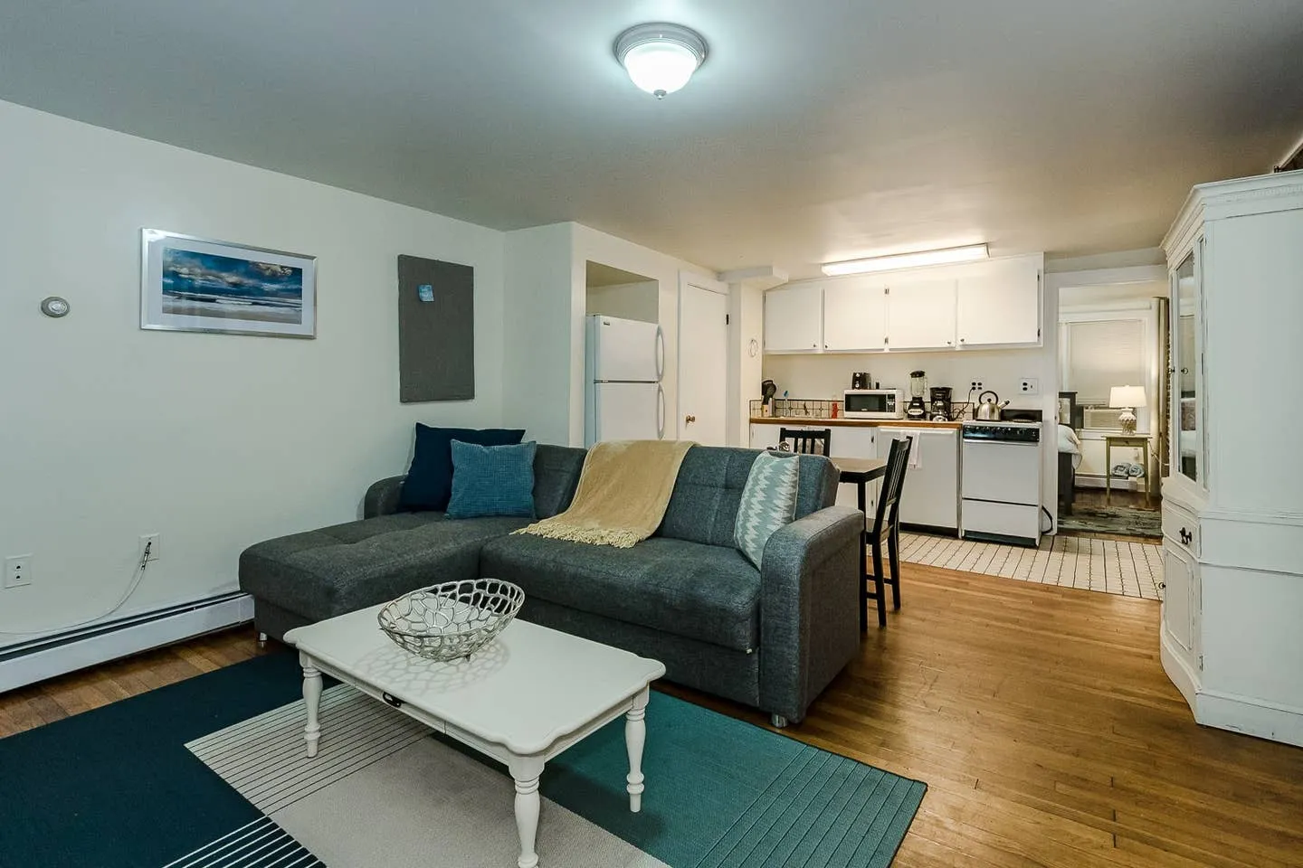 1 bed, 1 bath apartment for rent at 72 Revere St Unit A, Beacon Hill — photo 9 of 10